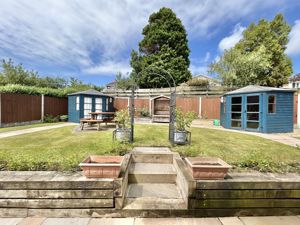 Photo 21- click for photo gallery